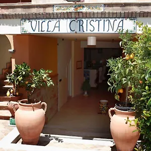 Cristina Couette-café Giardini-Naxos